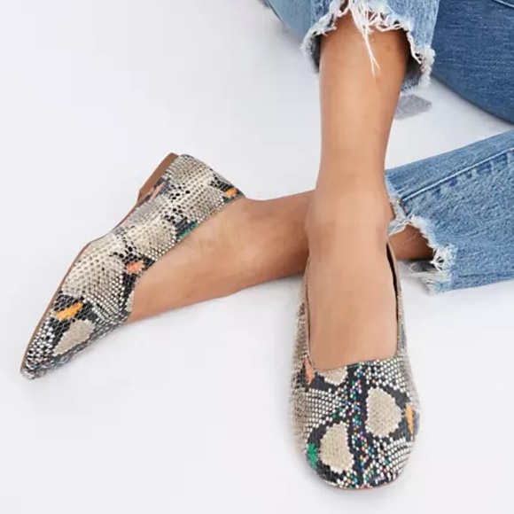 The Cory Flat in Snake Embossed Leather - Picture 1 of 11